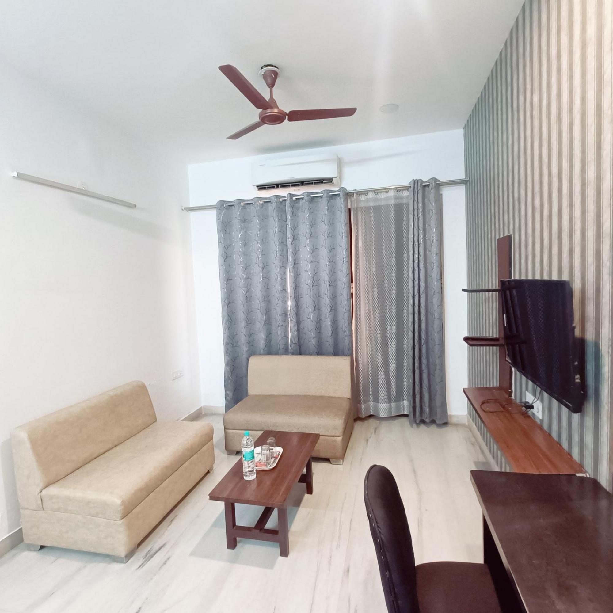 Apartament Mi Casa Sector 47 Gurgaon Zewnętrze zdjęcie
